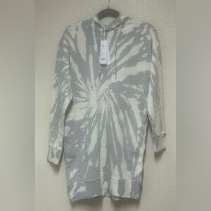 NWT 525 America Cream and Gray Long Hoodie - Size Small MSRP $96